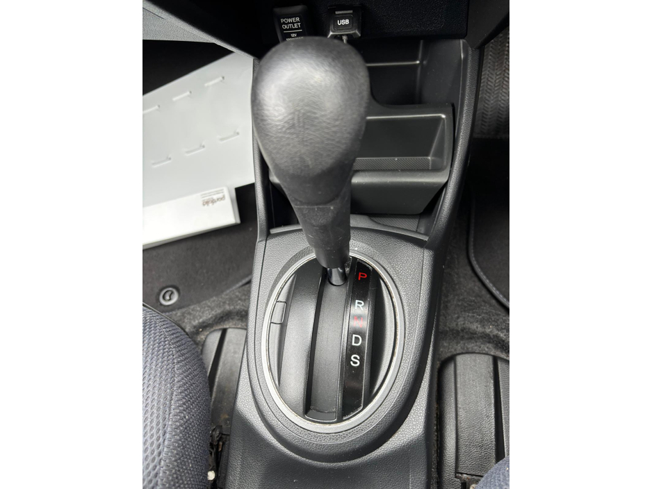 2014 Honda Jazz 1.3 litres Automatic - Image 5
