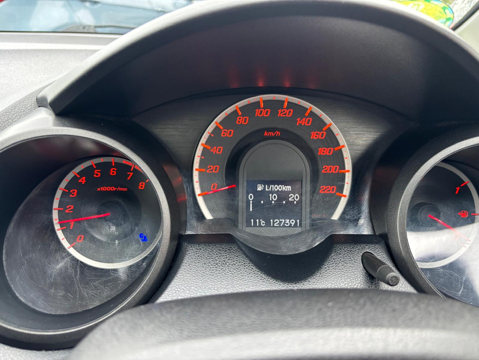 2014 Honda Jazz 1.3 litres Automatic - Image 8